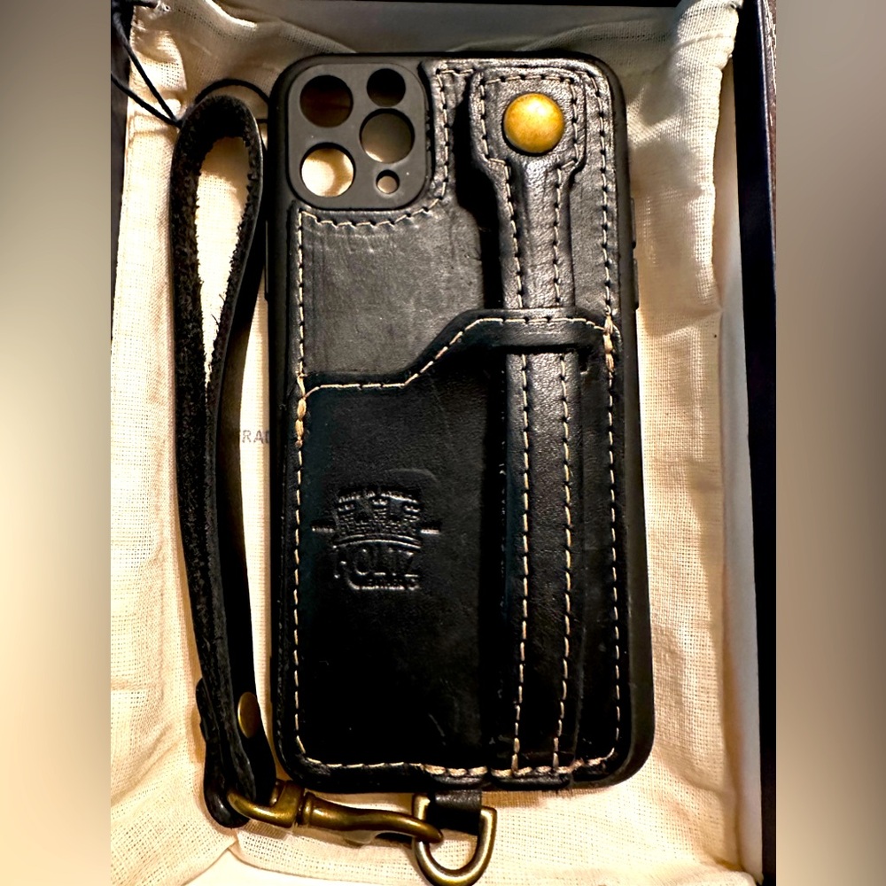 Holtz The Switch 4-in-1 Leather iPhone Case BLACK